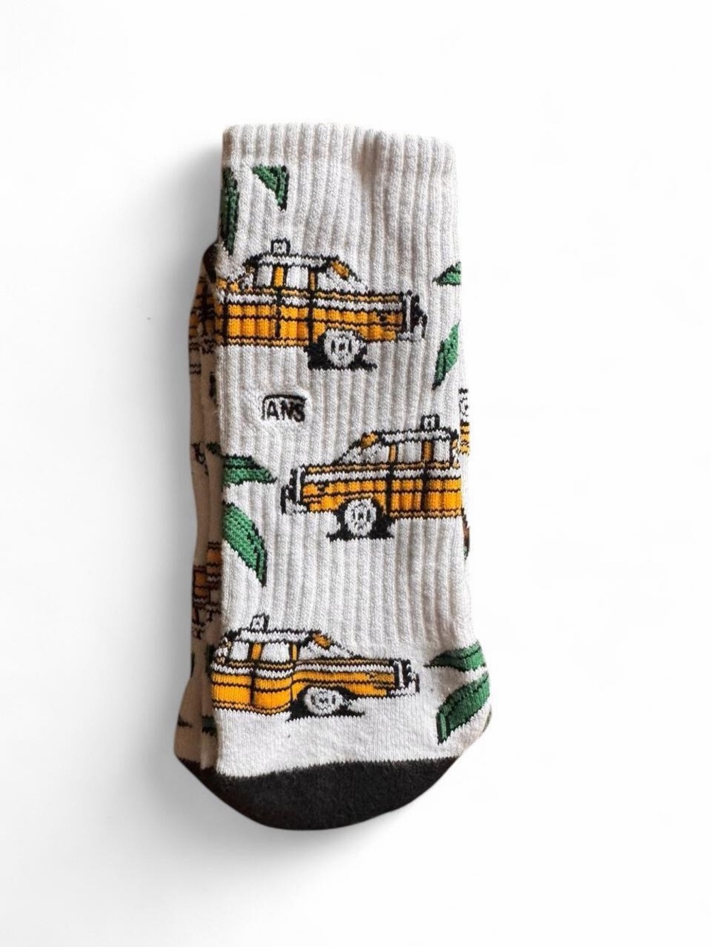 Vans NWOT Boys Medium Crew Socks Yellow Woodie Cars Palm Trees